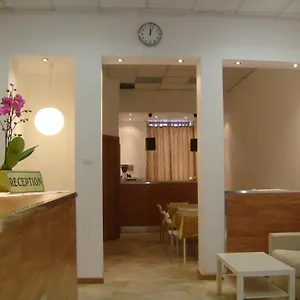 Couette-café Euro, Milan