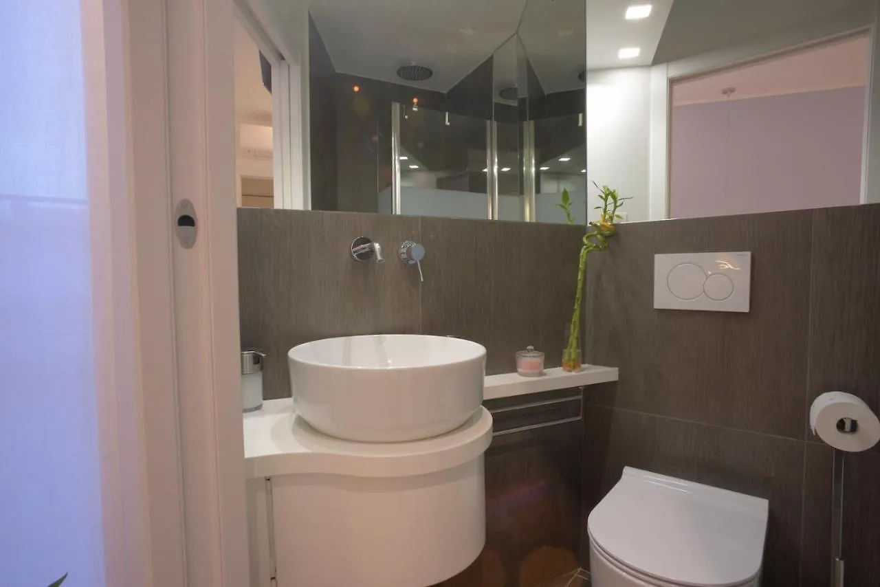 Bamboo Milano Sinatra Hotel 0*,