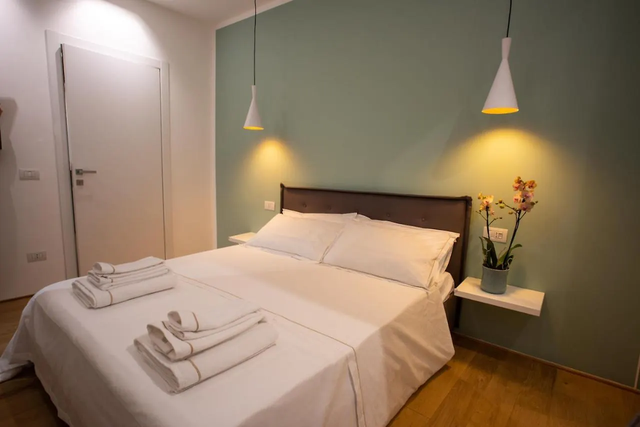 Bamboo Milano Sinatra Hotel